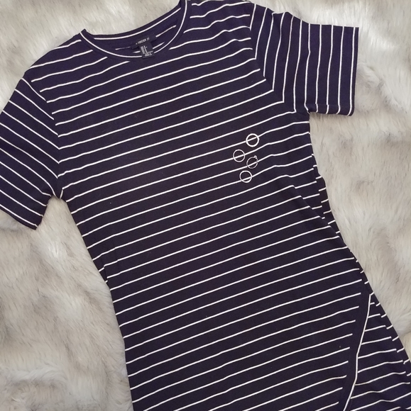 Forever 21 Contemporary T-Shirt Dress - Picture 1 of 1